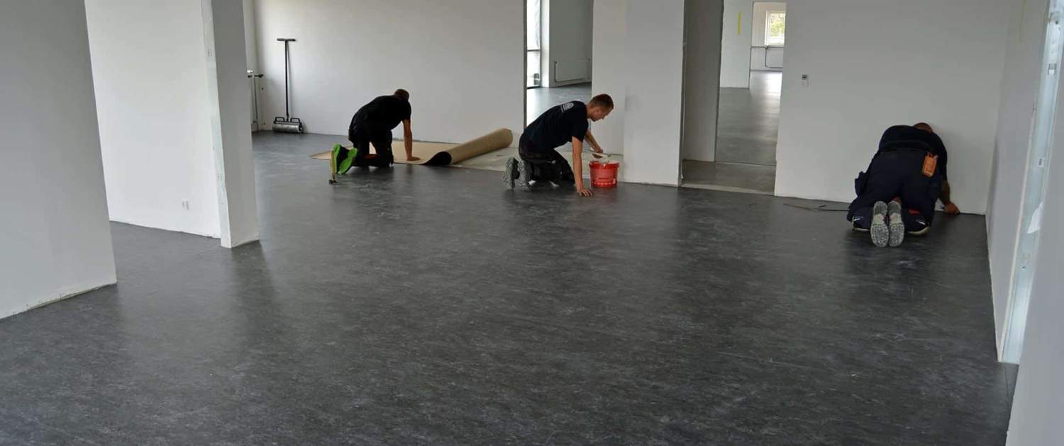 ag gulve lægger linoleum